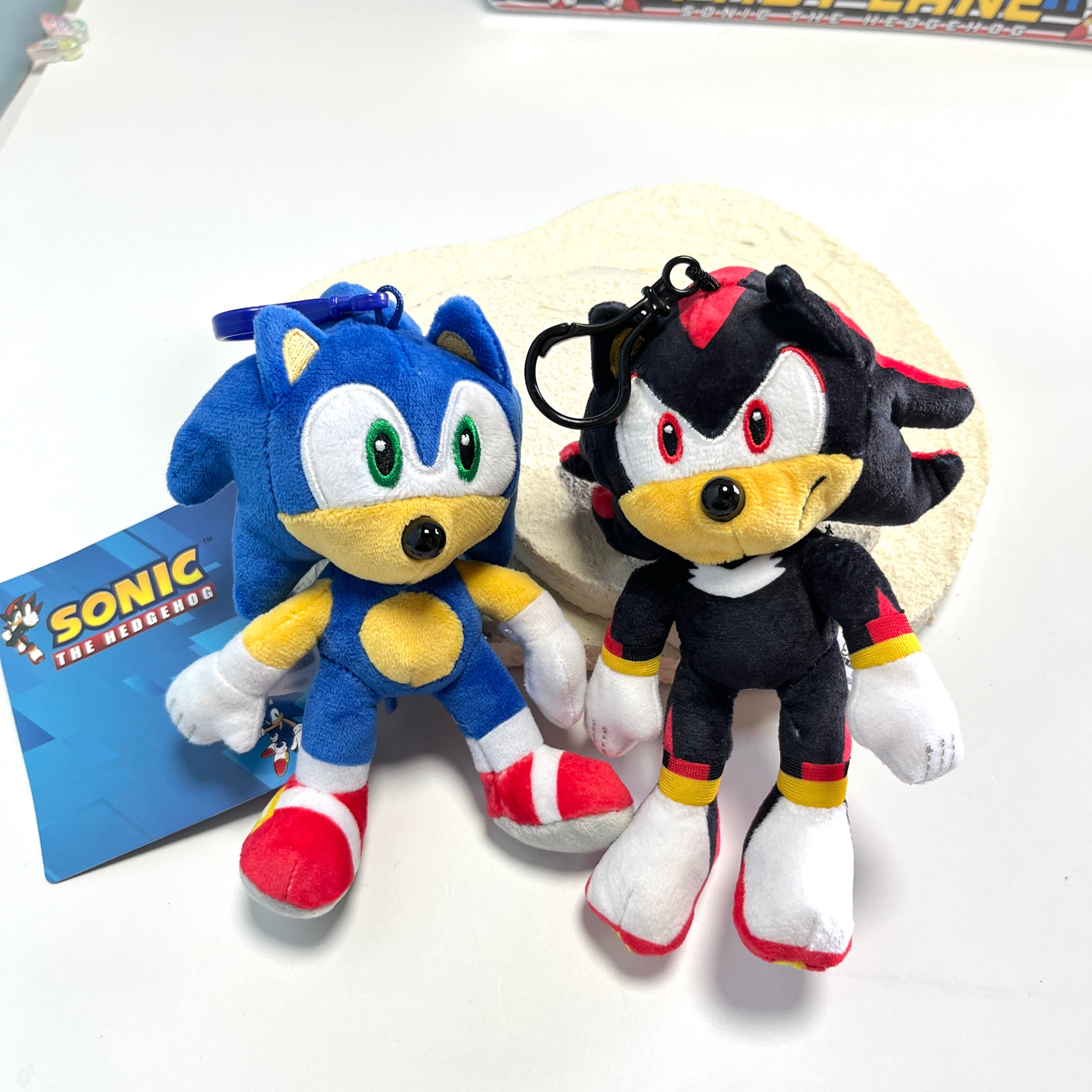 Kawaii Sonic & Shadow Plush Keychains – Cute Collectible Bag Charms