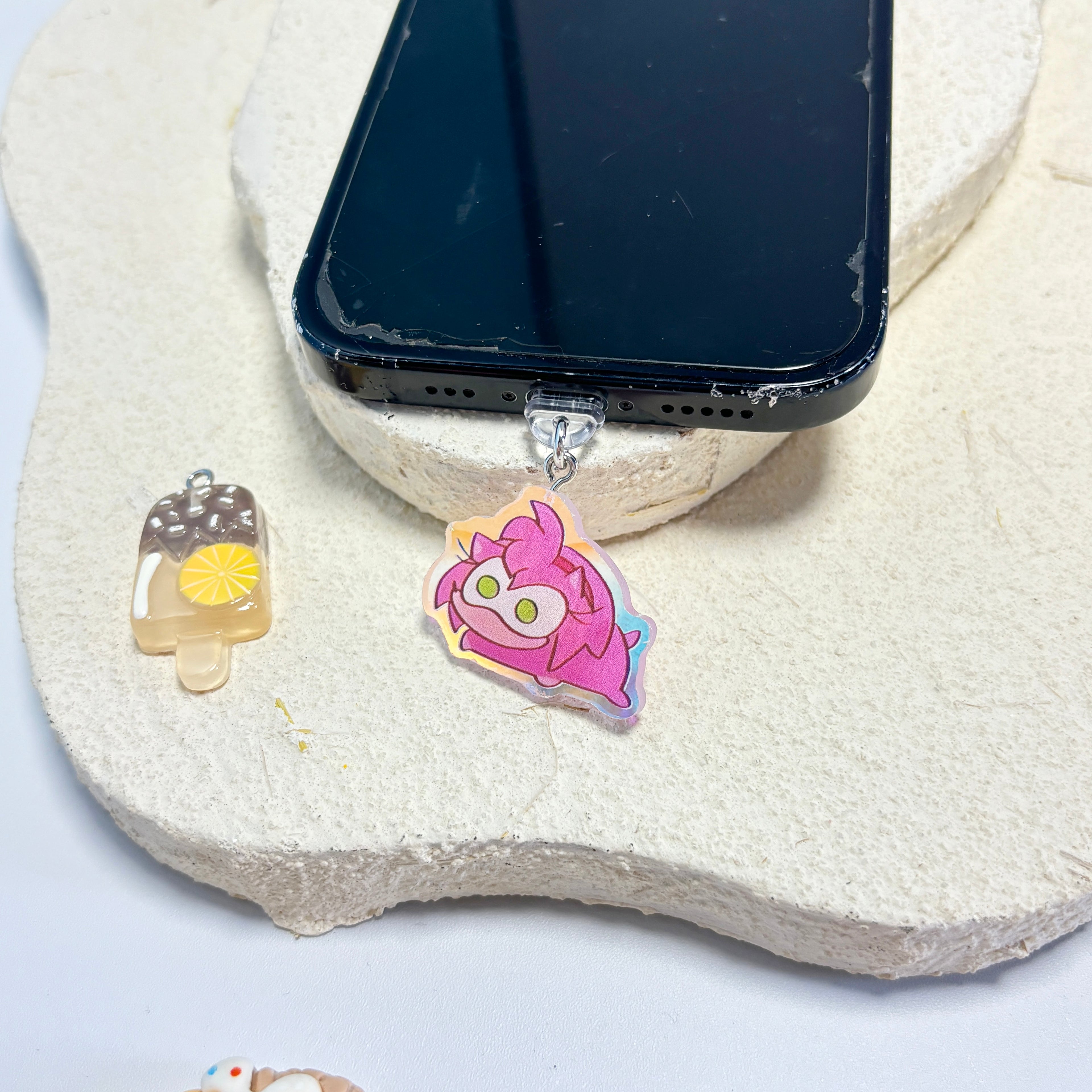 Chibi Sonic & Shadow Acrylic Phone Charms – Cute Holographic Hedgehog Dust Plug Charms