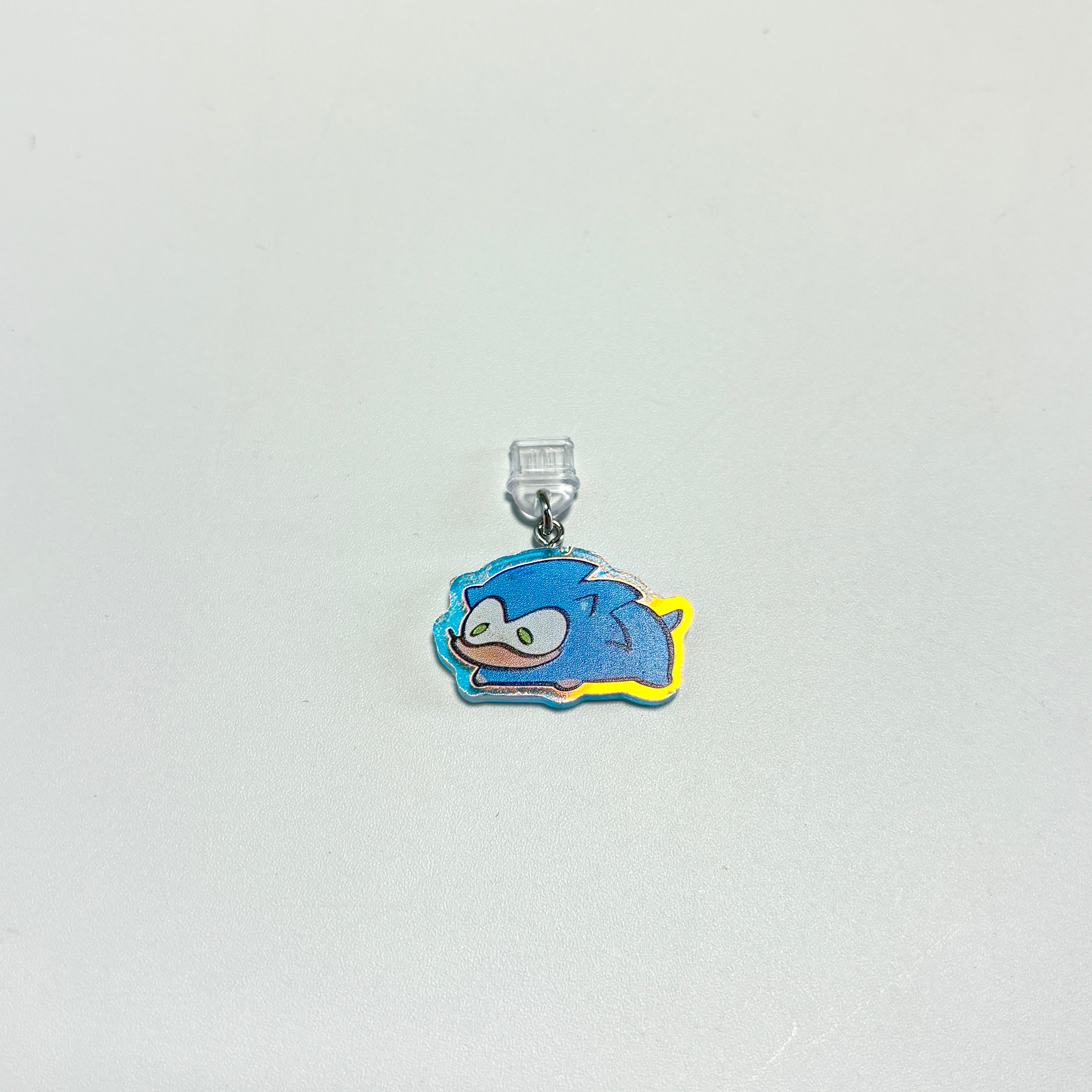 Chibi Sonic & Shadow Acrylic Phone Charms – Cute Holographic Hedgehog Dust Plug Charms